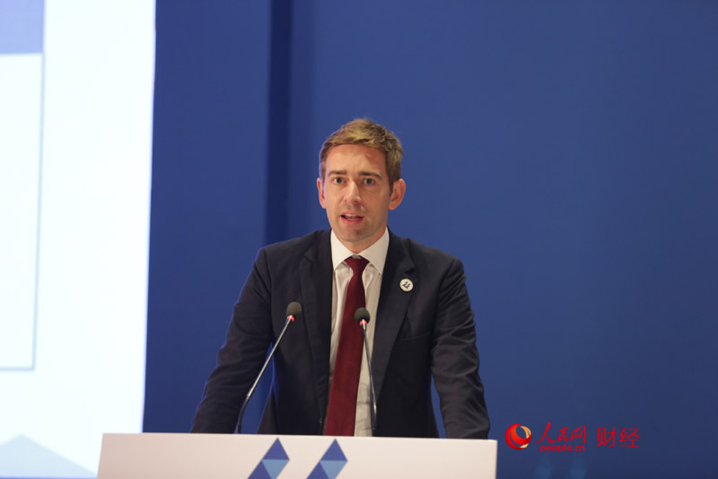 美国彭博新闻社亚太区总编辑大卫·梅利特